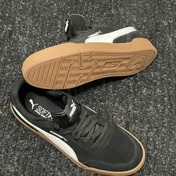 Puma Caracal Size 10 (9.5/10 condition) - Picture 3 of 9